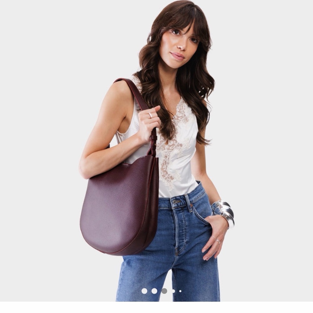 Portland Leather plum purple Olivia Shoulder Bag - Picture 14 of 16